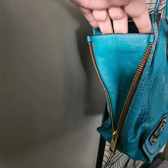 Gorgeous Turquoise Moto Genuine Leather Made in Italy Tote Bag - Picture 4 of 16